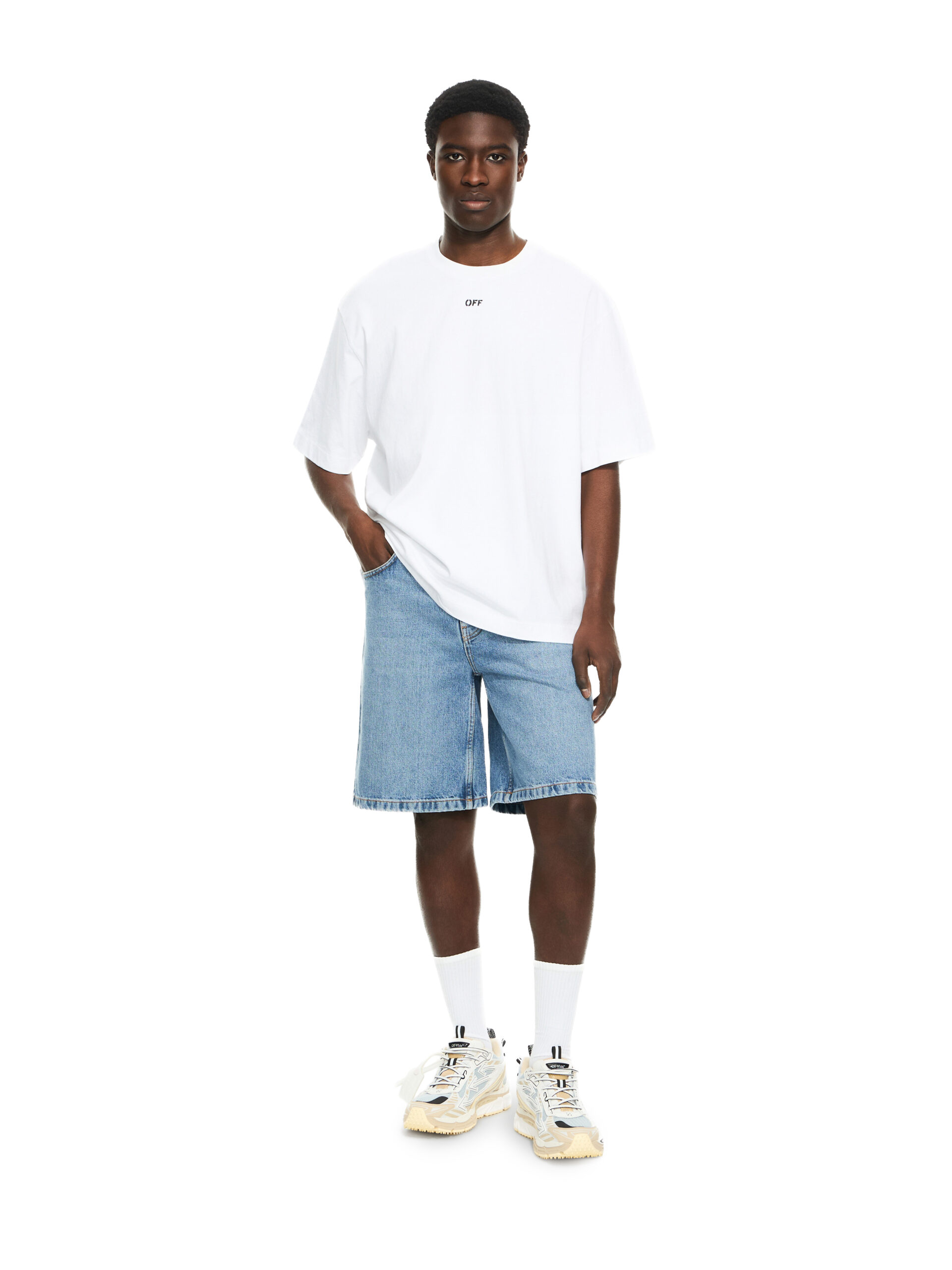 44XYC028S26D001_400_0